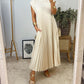 Sleeveless pleated simple solid colour dress